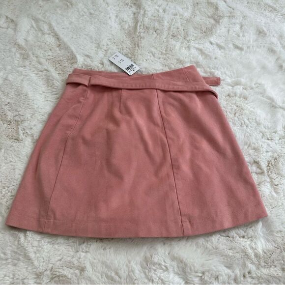 NWT A&F Abercrombie & Fitch suede style pink mini skirt with wraparound size 2 - Picture 5 of 9